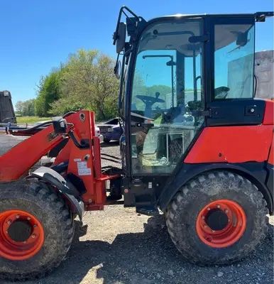 2023 KUBOTA R640 - view 5 of 21