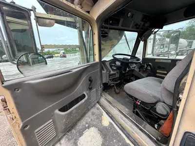 2016 OSHKOSH S2346 - view 10 of 40