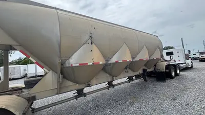 1992 J & L Tank, INC 42 foot - view 3 of 10
