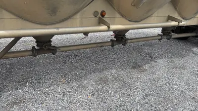 1992 J & L Tank, INC 42 foot - view 6 of 10