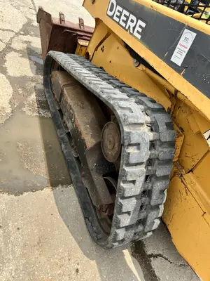 2007 DEERE 332 - view 14 of 27