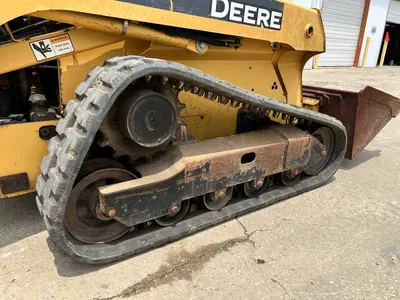 2007 DEERE 332 - view 10 of 27