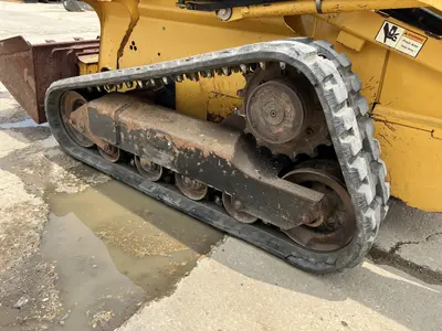 2007 DEERE 332 - view 13 of 27