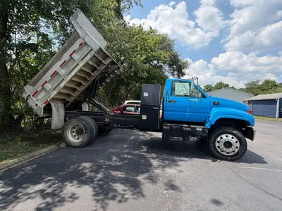 2001 CHEVROLET C7500 - view 5 of 24