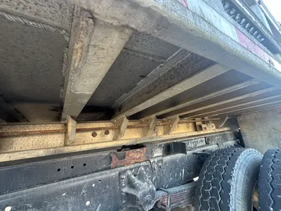2001 CHEVROLET C7500 - view 16 of 24
