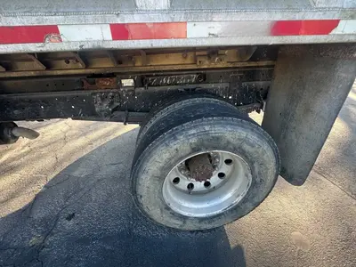 2001 CHEVROLET C7500 - view 15 of 24