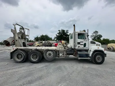 2016 WESTERN STAR 4700 SF - view 3 of 45