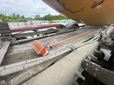 2017 MACK GRANITE GU813 - view 18 of 46