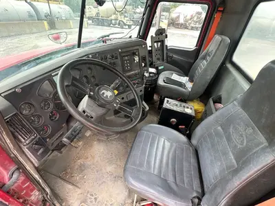 2017 MACK GRANITE GU813 - view 19 of 46