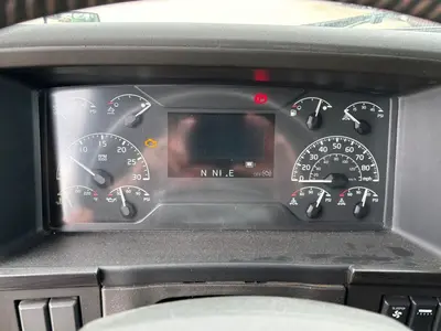 2019 Volvo VNL - view 18 of 32