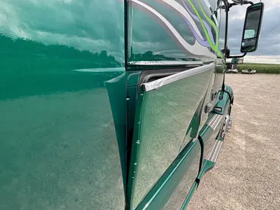 2019 Volvo VNL - view 13 of 32