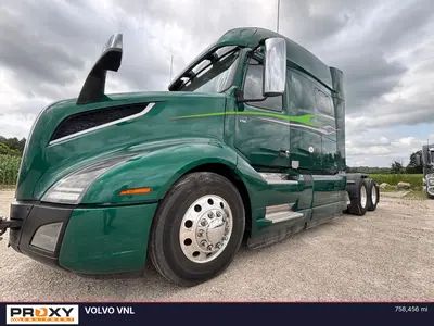 2019 Volvo VNL - view 2 of 32