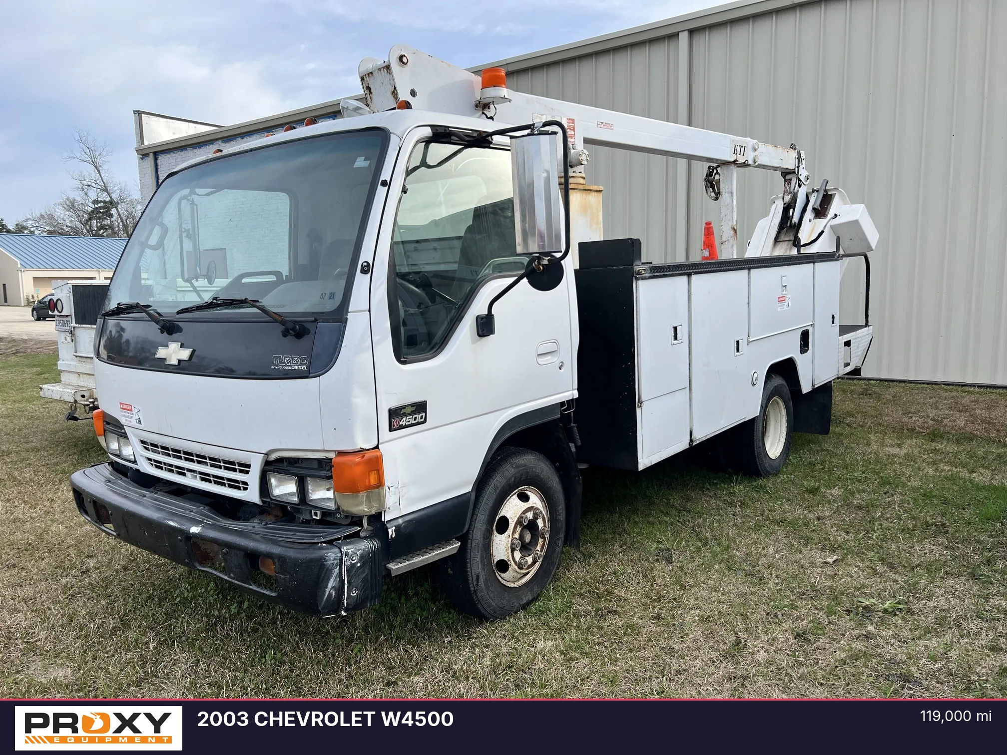 2003 CHEVROLET W4500