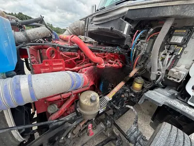 2022 PETERBILT 579 SLEEPER - view 15 of 31