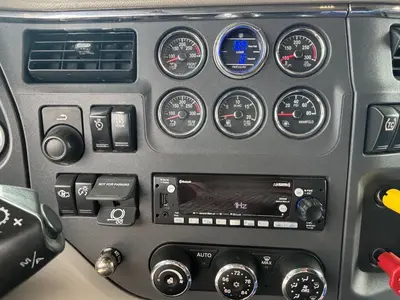 2022 PETERBILT 579 - view 20 of 31