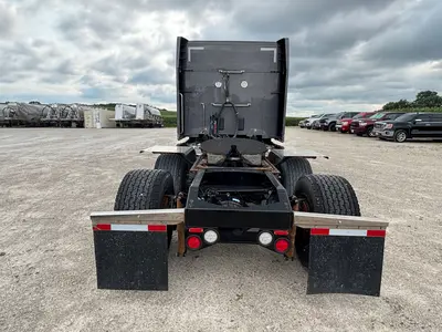2022 PETERBILT 579 - view 13 of 31