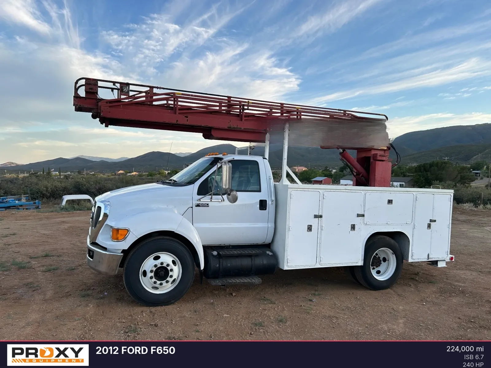 2012 FORD F650