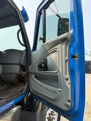 2006 INTERNATIONAL Workstar 7700 - view 8 of 35