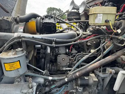 1999 FREIGHTLINER FL60 - view 20 of 39