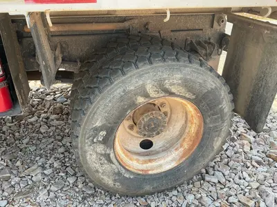 2009 Ford F750 SUPER DUTY - view 8 of 14