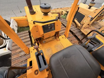 1988 Deere 450G - view 9 of 19