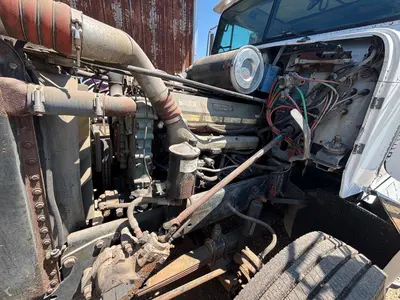 1992 FREIGHTLINER FLD120 - view 13 of 44