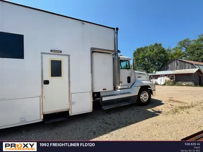 1992 FREIGHTLINER FLD120 - view 5 of 44