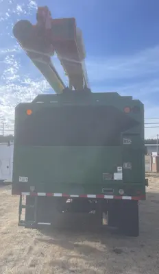 2017 FORD F750 - view 17 of 45