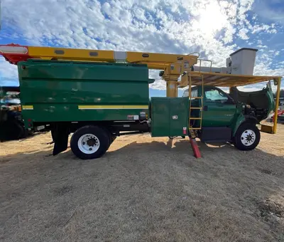 2017 FORD F750 - view 9 of 45