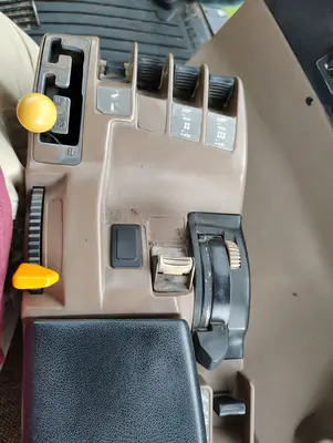 1997 JOHN DEERE 8300 - view 18 of 26
