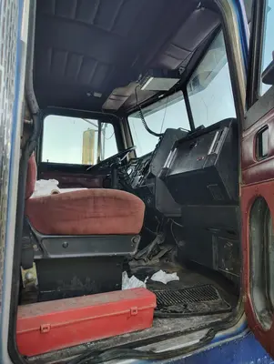 1997 PETERBILT 357 Quad Axle Dump Truck - view 20 of 40