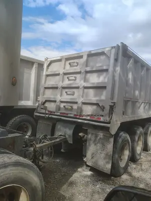 1997 PETERBILT 357 Quad Axle Dump Truck - view 12 of 40