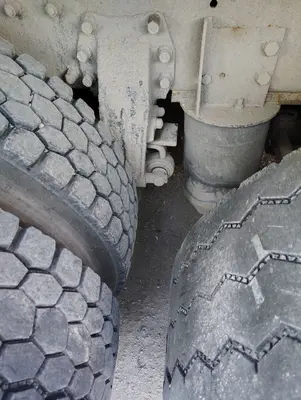 1997 PETERBILT 357 Quad Axle Dump Truck - view 19 of 40
