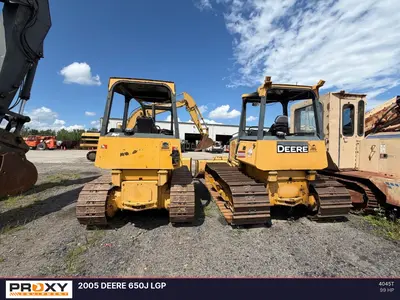 2005 DEERE 650J LGP - view 4 of 8