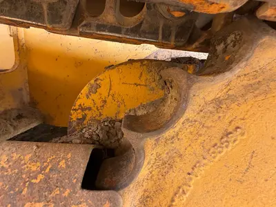 2005 DEERE 650J LGP - view 8 of 8