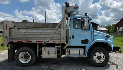 2002 FREIGHTLINER FL80 - view 9 of 38