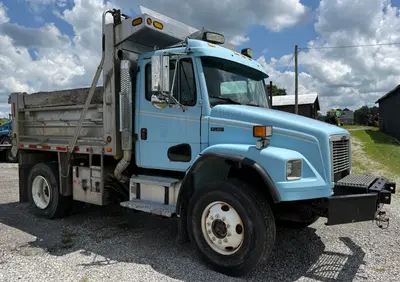 2002 FREIGHTLINER FL80 - view 10 of 38