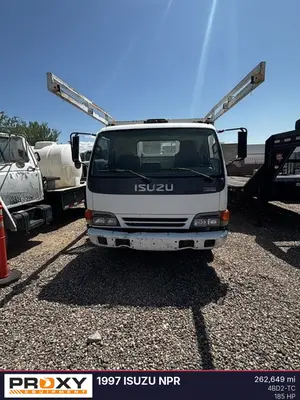 1997 ISUZU NPR - view 3 of 16