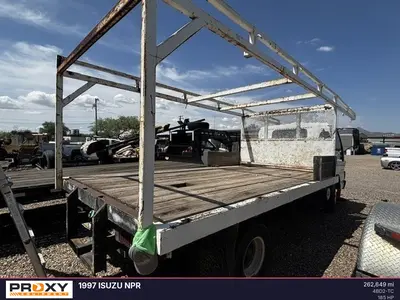 1997 ISUZU NPR - view 5 of 16