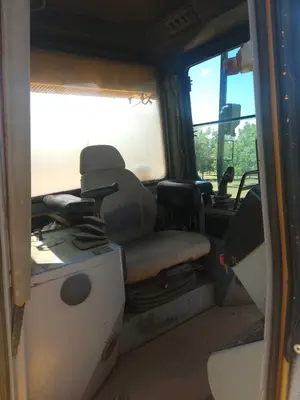 1998 DEERE 850C WT - view 19 of 20