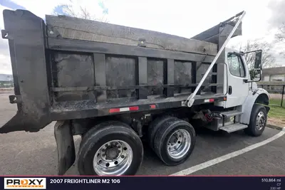 2007 FREIGHTLINER Business Class M2 106 - view 4 of 34