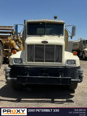 2001 PETERBILT 330 - view 2 of 14