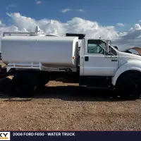 2006 FORD F650 - view 2 of 2