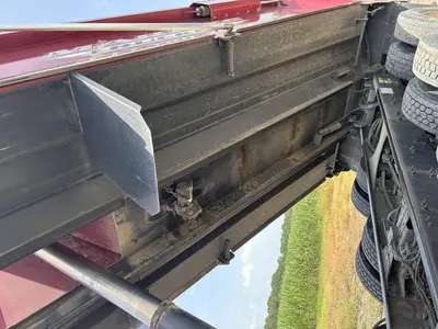 2021 MACK Granite 64FR - view 9 of 26