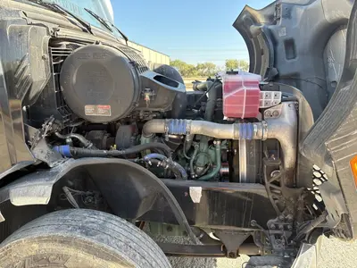 2019 VOLVO VNL860 - view 14 of 50