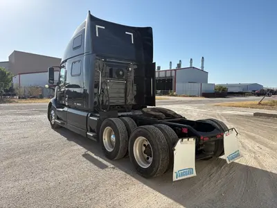 2019 VOLVO VNL860 - view 7 of 50