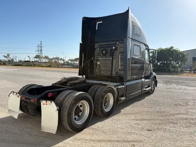 2019 VOLVO VNL860 - view 8 of 50