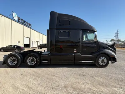 2019 VOLVO VNL860 - view 6 of 50