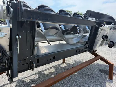2022 GTS X10 - view 17 of 18