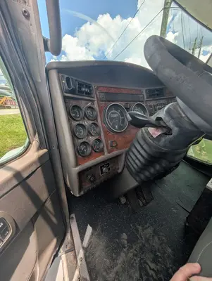 2008 KENWORTH T300 - view 14 of 37